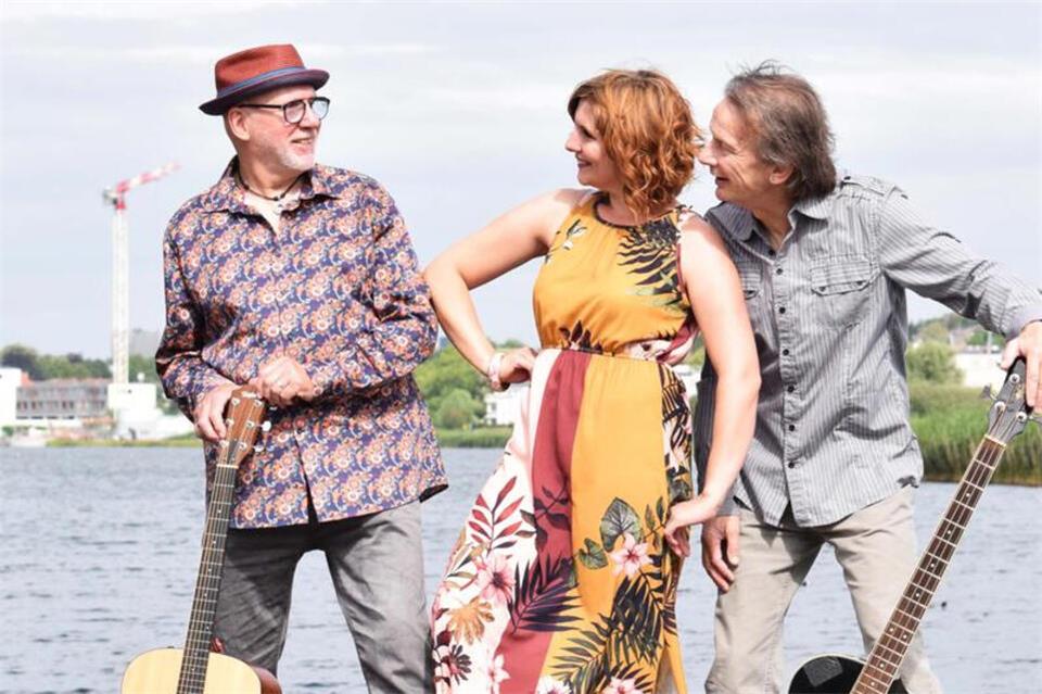 Ann gets Rhythm – oder auch A&R - das sind Annette Hessel (Gesang) und Ralf Franke (Gitarre), mal im Duo, mal verstärkt durch Gastmusiker im Trio.