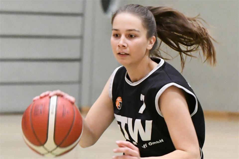 Anna Borgs unterlag mit Eintracht Erle im vorgezogenen Punktspielauftakt der Landesliga gegen Aufsteiger Schalke mit 50:63. Foto: 