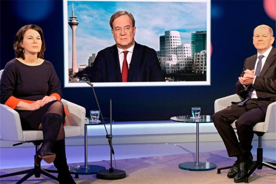 Annalena Baerbock, Armin Laschet und Olaf Scholz: Einer von ihnen wird bald auf Angela Merkel folgen. Foto: Oliver Ziebe/WDR/dpa