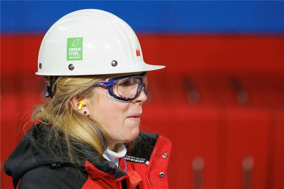 Anne-Marie Großmann, Gesellschafterin der Georgsmarienhütte Gruppe, will trotz hoher Kosten weiter in Deutschland investieren.Friso Gentsch/dpa