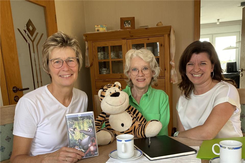 Annette Nienhoff (l.), Gundi Buß (M.) und Marianne Grütering haben sich bereits intensiv mit dem Gemeinschaftsprojekt von Musikkapelle Heiden und der Grundschule Heiden auseinandergesetzt.Isabelle Puggé