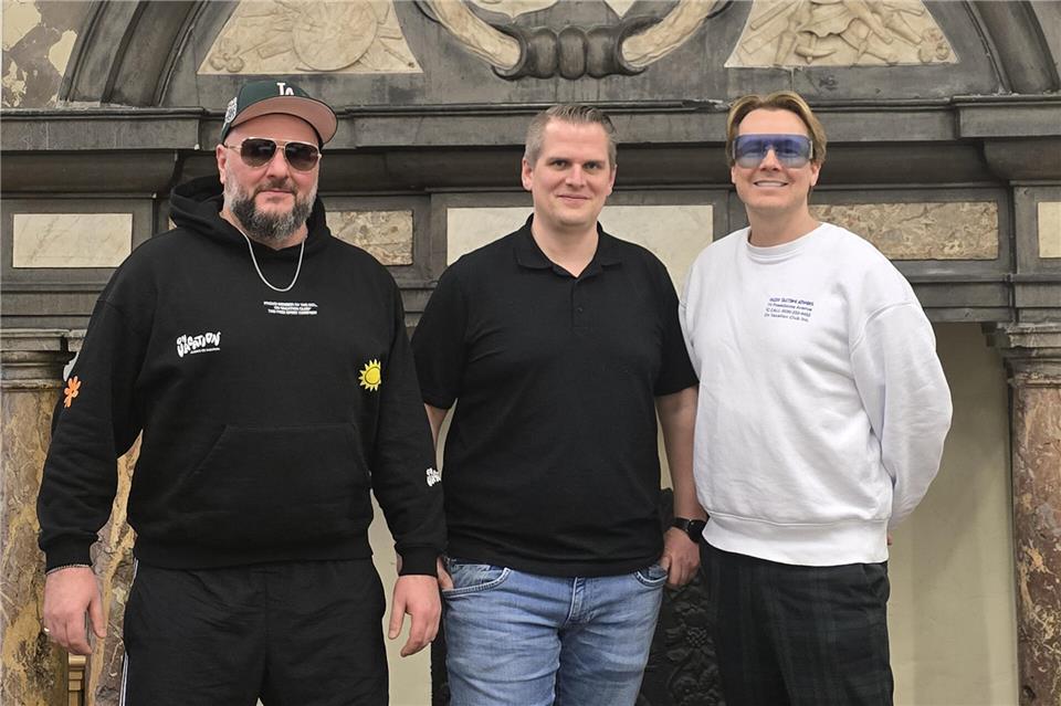 Ante Perry, Benedikt Kisner und Phil Fuldner freuen sich auf viele Partygäste.