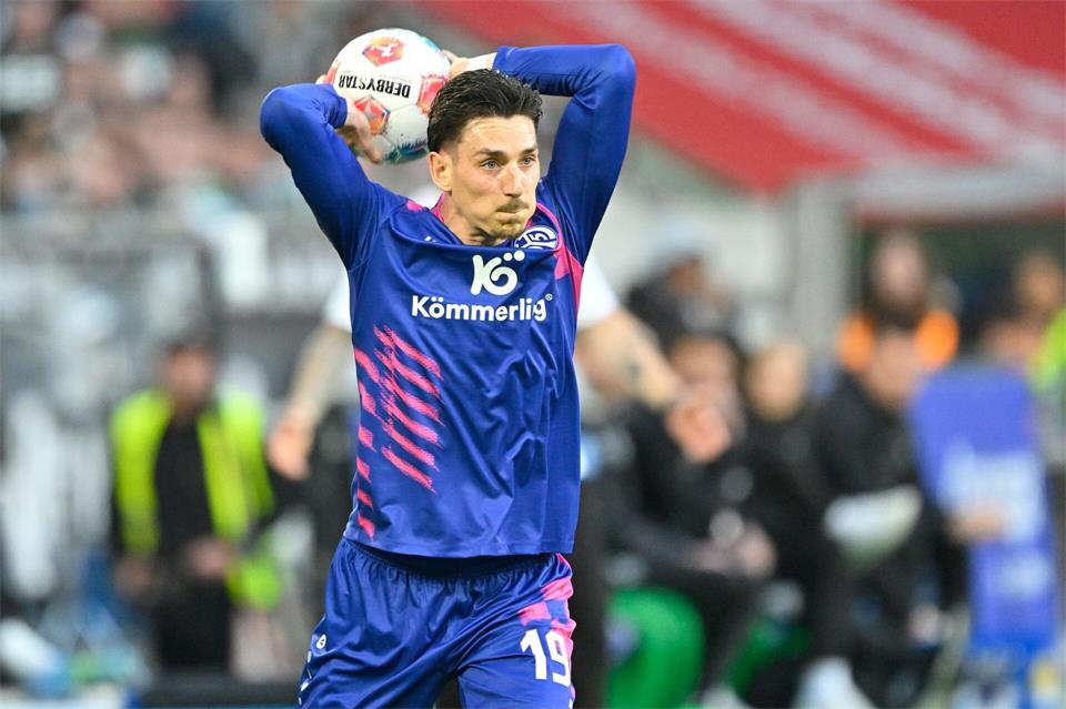 Anthony Caci hat sich an der Nase verletzt. (Archivbild)Ulrich Hufnagel/dpa