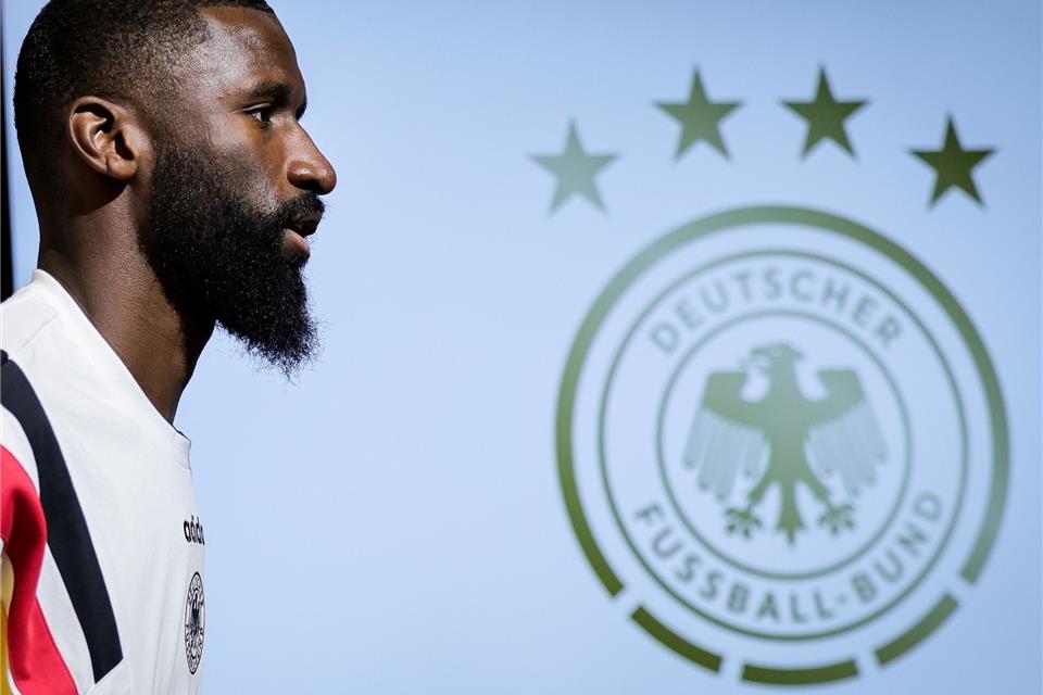 Antonio Rüdiger hat sich ein neues Bild von Toni Kroos gemacht.