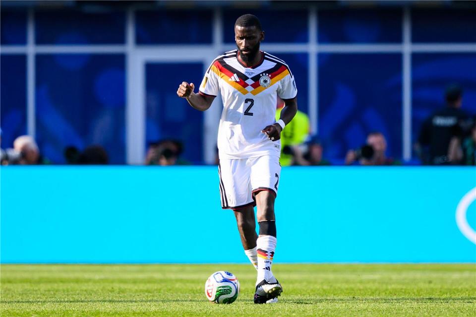 Antonio Rüdiger will im Urlaub viel nachdenken. (Archivbild) Tom Weller/dpa