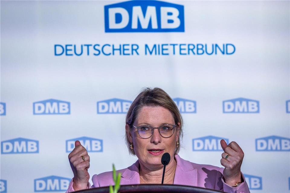 Antrittsbesuch beim Mietertag: Justizminister Stefanie Hubig (SPD).Jens Büttner/dpa