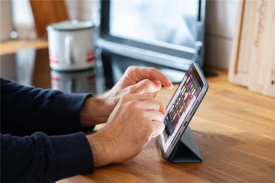 Apple Intelligence? Das iPad mini ist bereit dafür. Mal sehen, in welchem Umfang Apples KI in die EU kommt.Franziska Gabbert/dpa-tmn