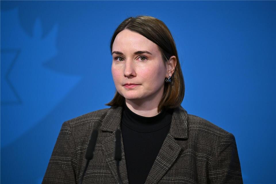 Arbeitet an Konzepten für die Versorgung Pflegebedürftiger in Thüringen: Sozialministerin Katharina Schenk (SPD). (Archivbild)Martin Schutt/dpa