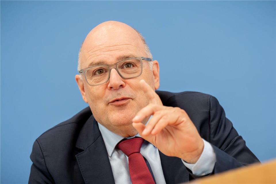 Arbeitgebervertreter Steffen Kampeter übt Kritik an neuem Vorschlag. (Archivfoto)Michael Kappeler/dpa