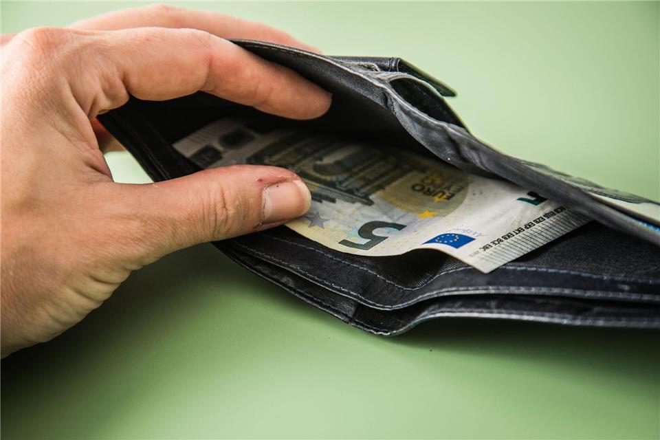 Arbeitnehmer haben ein Recht auf pünktliche Zahlung des Gehalts.picture alliance / dpa-tmn