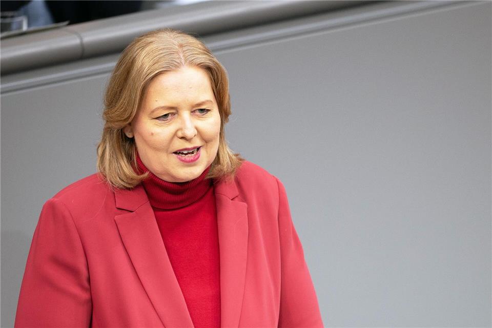 Arbeitsministerin Bärbel Bas rechnet mit einer Mehrheit für das Rentenpaket bei der Abstimmung im Bundestag.Markus Lenhardt/dpa