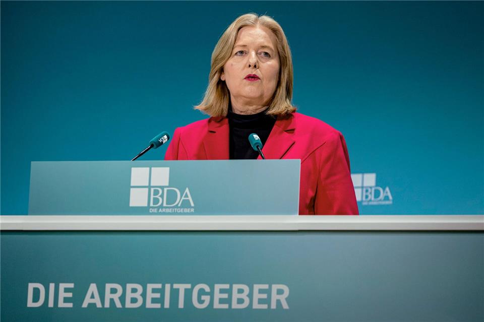 Arbeitsministerin Bas hat einen schweren Stand auf dem Arbeitgebertag. Fabian Sommer/dpa