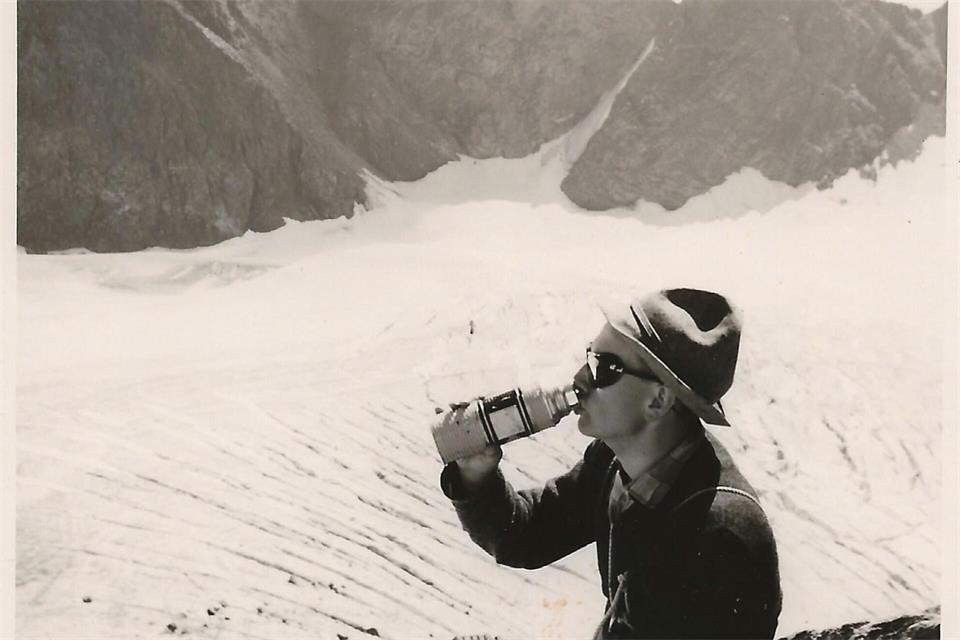 Archivbild von 1963: Auf dieser Tour blieb der Rucksack im Gletscher zurück.Unbekannt/ROTHFISCHER/APA/dpa