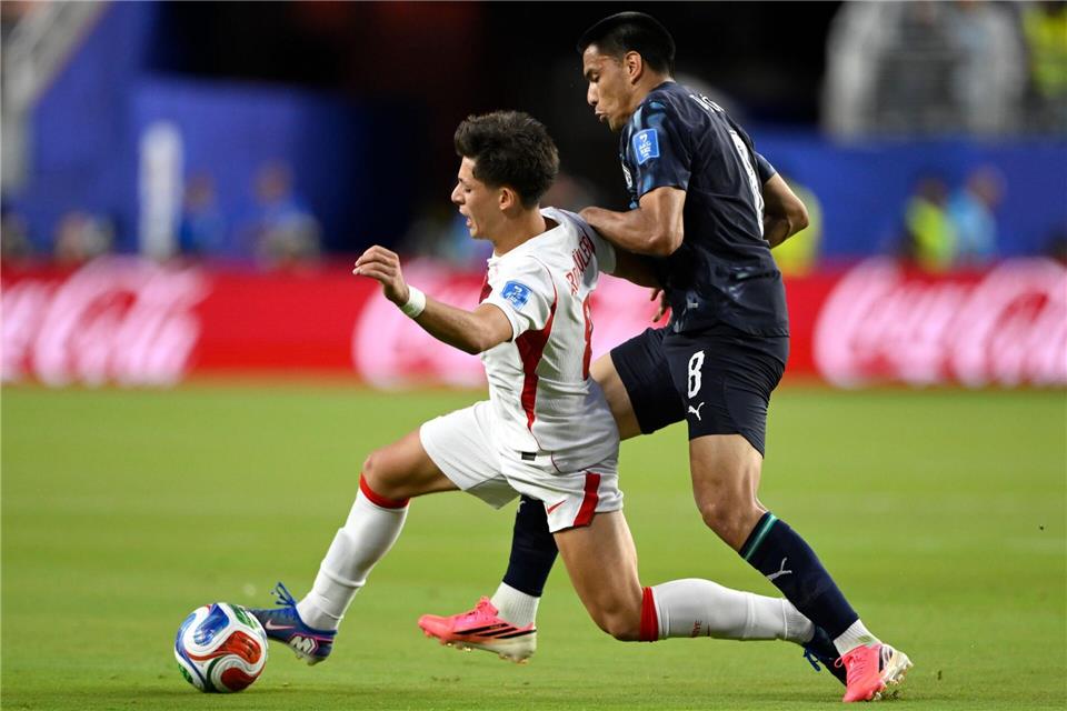Arda Güler konnte gegen Paraguay auch nichts ausrichten.Eakin Howard/AP/dpa