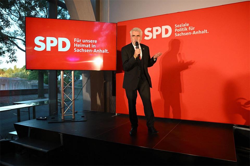 Armin Willingmann hält nichts von einem Regierungsmodell mit wechselnden Mehrheiten.Julian Stratenschulte/dpa