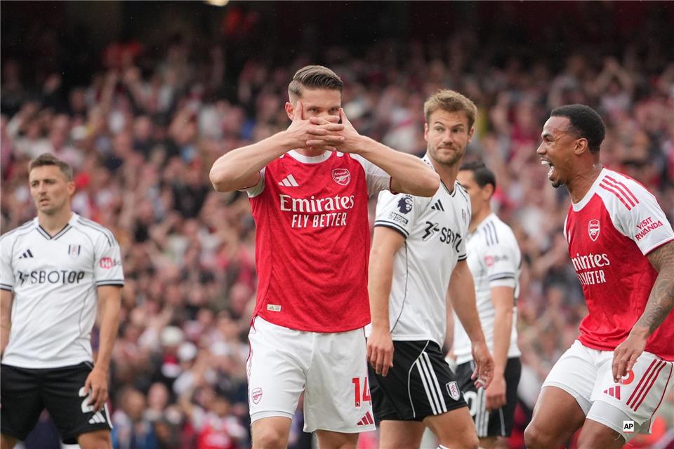 Arsenals Viktor Gyökeres war beim 3:0 gegen Fulham mit einem Doppelpack und einer Torvorlage der Mann des Spiels.Kin Cheung/AP/dpa