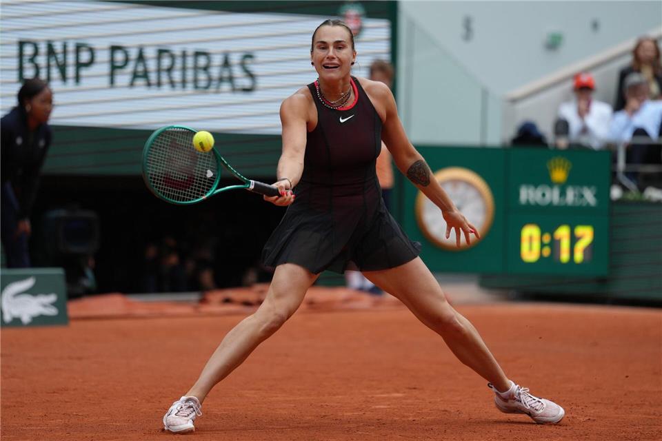 Aryna Sabalenka verliert im Viertelfinale der French Open.Aurelien Morissard/AP/dpa