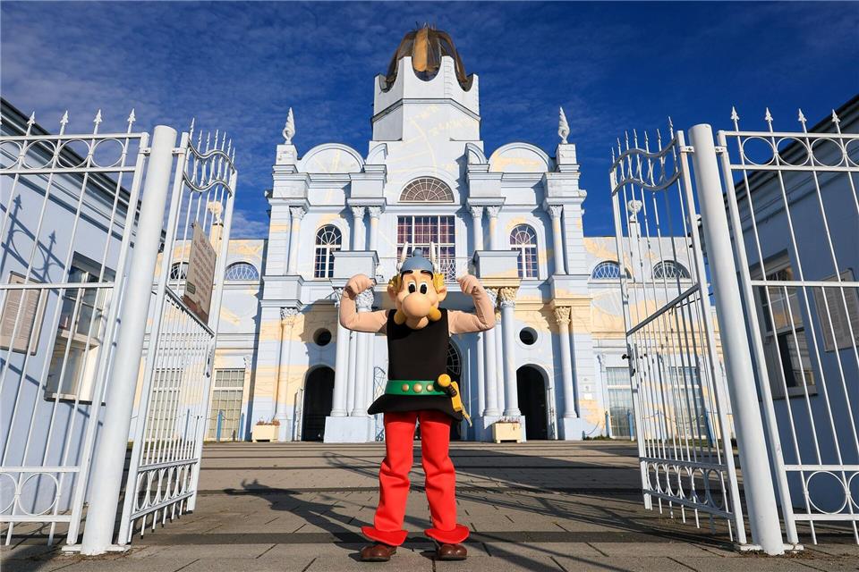 Asterix und Obelix sollen künftig regelmäßig im Park auftretenJan Woitas/dpa