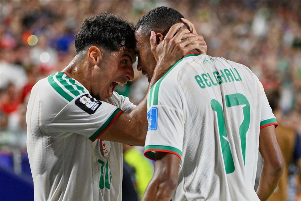 Auch Algerien konnte sich über das Weiterkommen freuen. Reed Hoffmann/AP/dpa