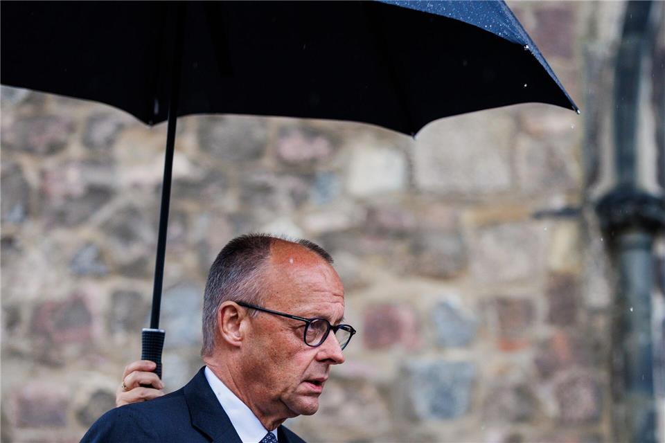 Auch Bundeskanzler Friedrich Merz nimmt an dem Gottesdienst teil.Christoph Soeder/dpa