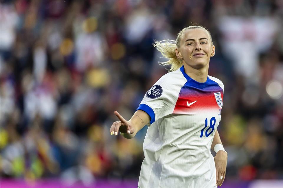 Auch Englands Fußball-Nationalspielerin Chloe Kelly darf sich über eine Auszeichnung freuen. (Archivbild)Michael Buholzer/KEYSTONE/dpa