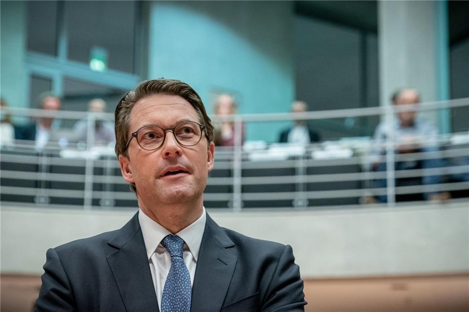 Auch Ex-Minister Andreas Scheuer wird erwartet.Michael Kappeler/dpa