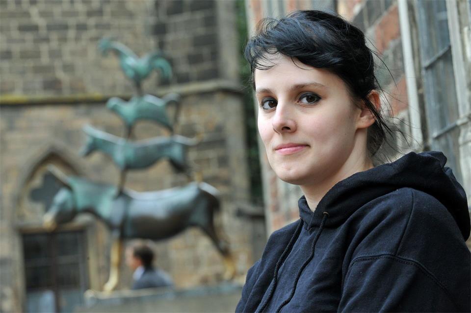 Auch Harry-Potter-Parodistin Kathrin Fricke (alias „Coldmirror“) gehört zur ersten Generation der deutschen YouTuber. (Archivbild)picture alliance / dpa