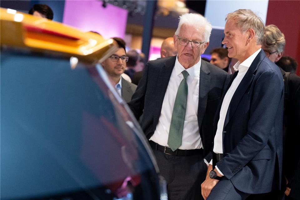 Auch Ministerpräsident Winfried Kretschmann (Grüne) will mehr Flexibilität für die Autobauer.Sven Hoppe/dpa