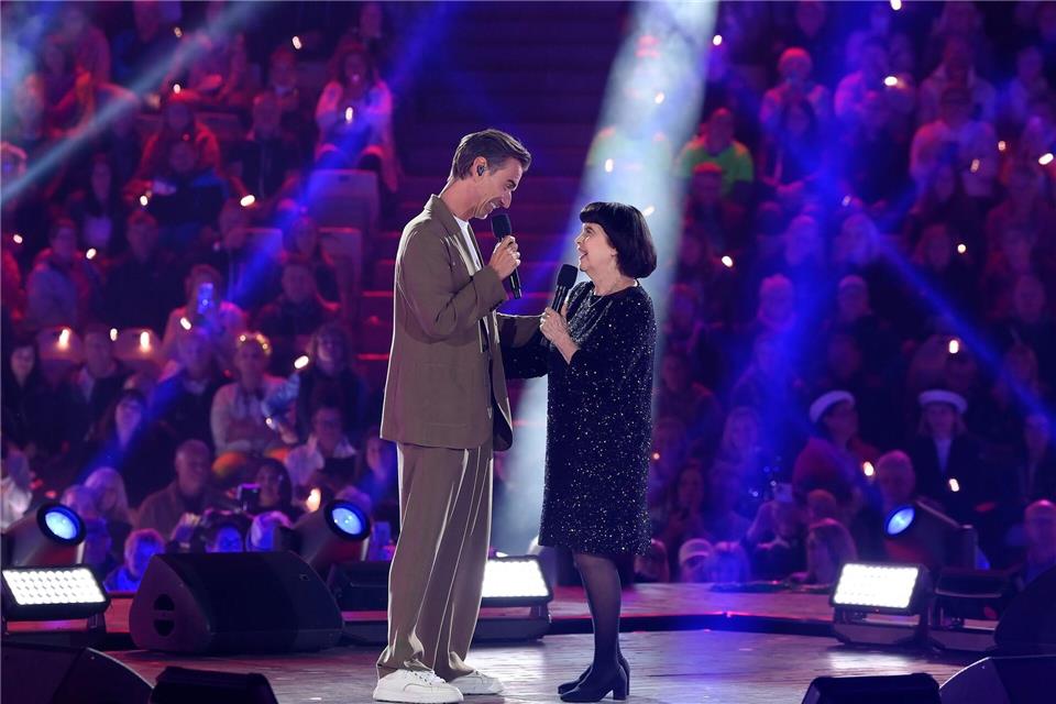 Auch Mireille Mathieu tritt in der Show auf.JürgensTV/Beckmann/ARD/dpa
