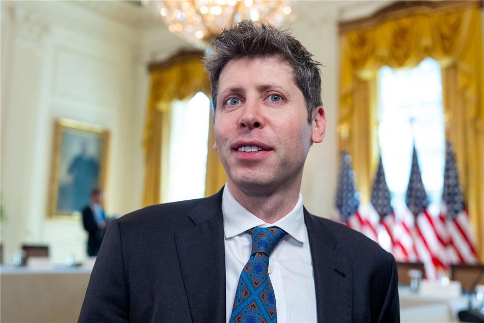 Trump gibt Dinner für Tech-Giganten - Elon Musk nicht dabei Auch OpenAI-Chef Sam Altman, die Entwicklerfirma von ChatGPT, war dabei.Alex Brandon/AP/dpa