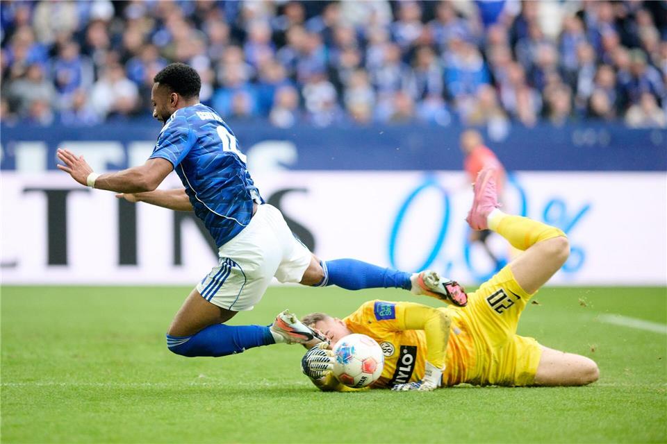 Auch Torwart Nicolas Kristof konnte die Niederlage nicht verhindern.Bernd Thissen/dpa