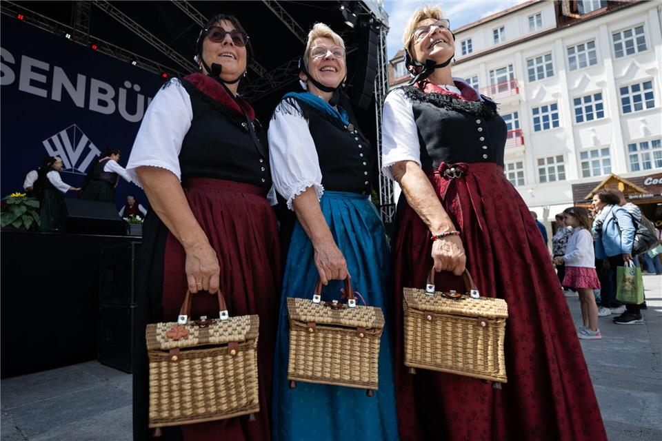 Auch Tradition und Trachten sind Teil des Landesfestes.Florian Wiegand/dpa
