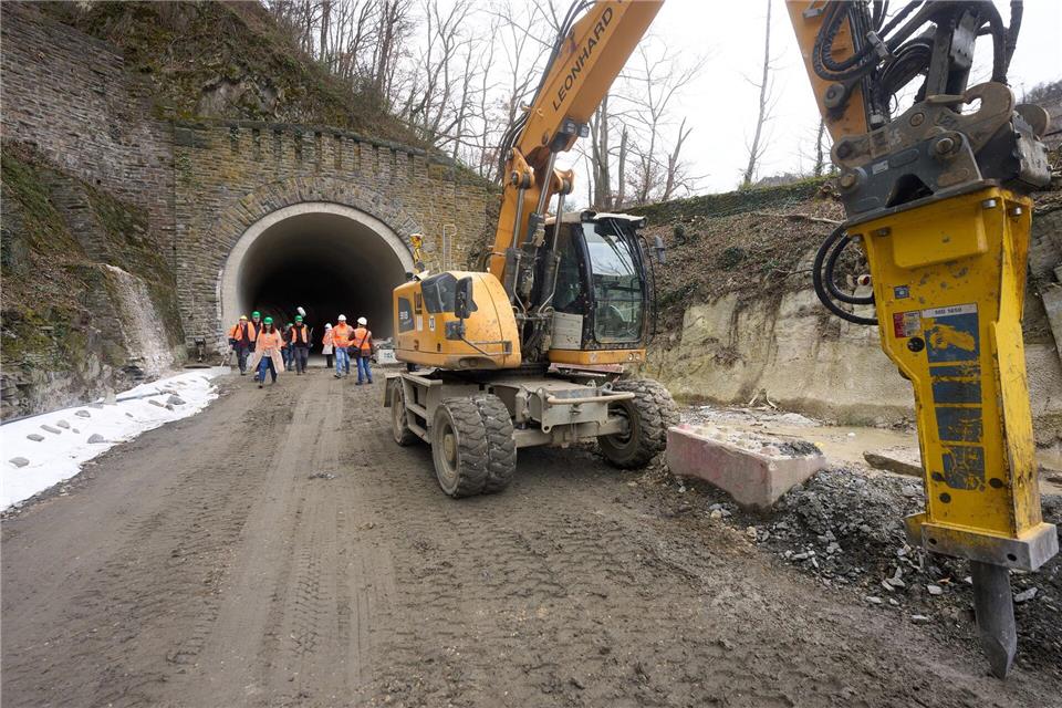 Auch Tunnel wurden saniert. (Archivbild)Thomas Frey/dpa