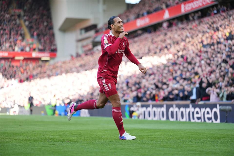 Auch Virgil van Dijk traf bei Liverpools Sieg gegen West Ham.Jon Super/AP/dpa
