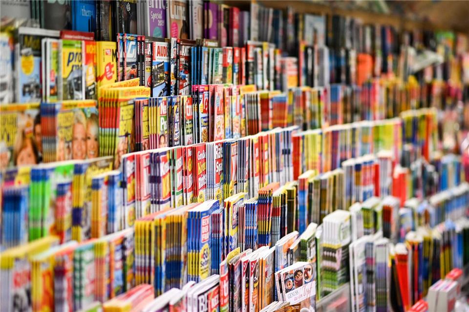 Auch Zeitschriften werden heute häufig digital gelesen, ob Fach- oder Publikumszeitschrift. Das bedeutet schlechte Zeiten für Druckereien. (Symbolbild)Jens Kalaene/dpa-Zentralbild/dpa