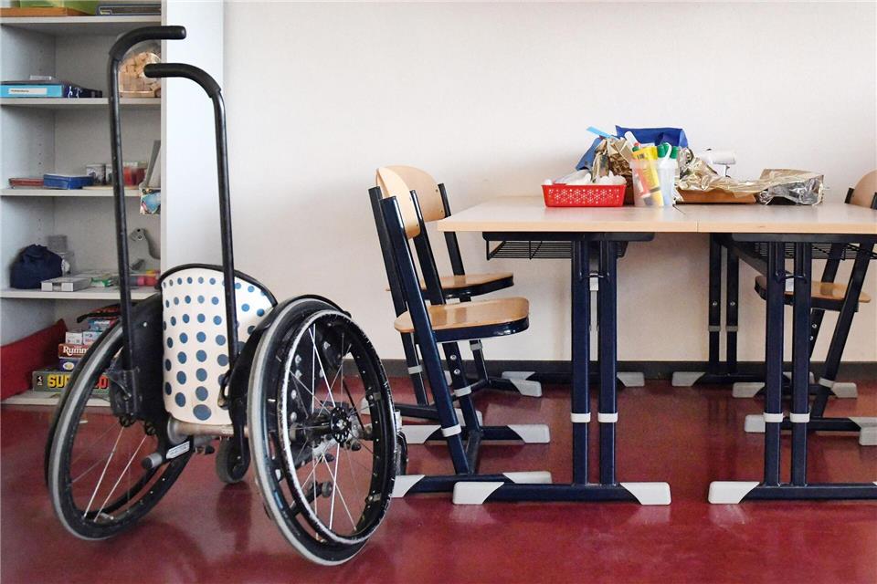 Auch an Förderschulen kommt ab diesem Sommer - zunächst für die ersten Jahrgänge - der Rechtsanspruch auf einen Ganztagsplatz. (Archivbild)Maurizio Gambarini/dpa