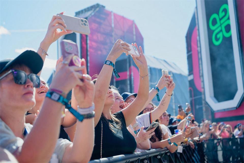 Auch andere Künstler haben sich inzwischen deutlich positioniert.Uwe Anspach/dpa