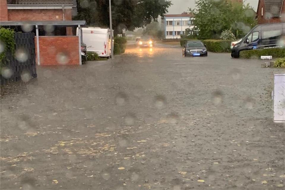 Auch auf der Brökerstegge stand das Wasser während des Starkregens.