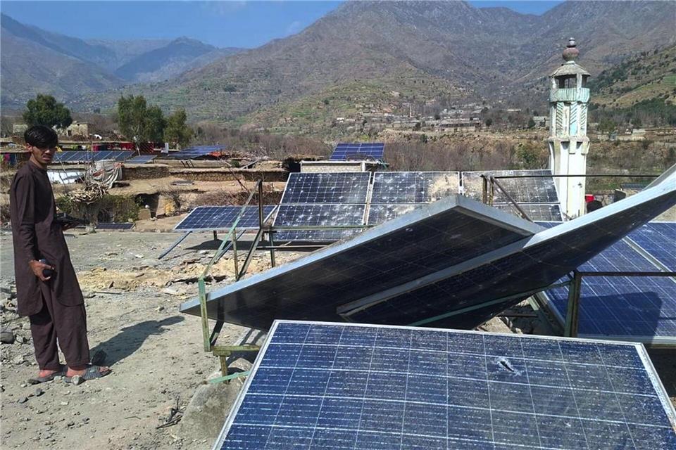 Auch auf pakistanischer Seite gab es Schäden nach Gefechten zwischen afghanischen und pakistanischen Truppen.Uncredited/AP/dpa