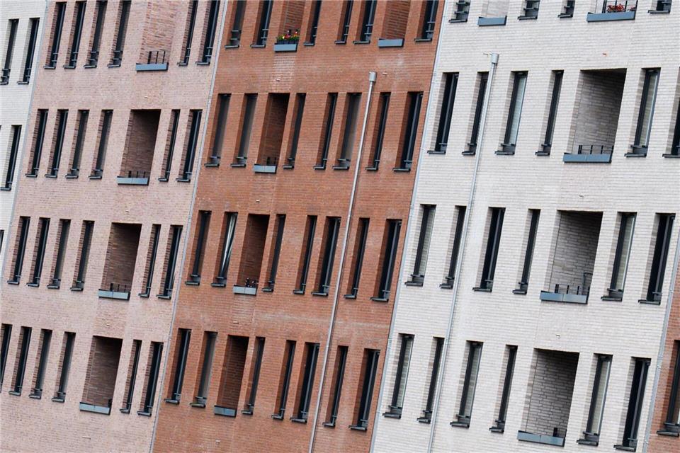 Auch außerhalb der großen Städte zogen die Preise für Wohnimmobilien fast überall an.Julian Stratenschulte/dpa