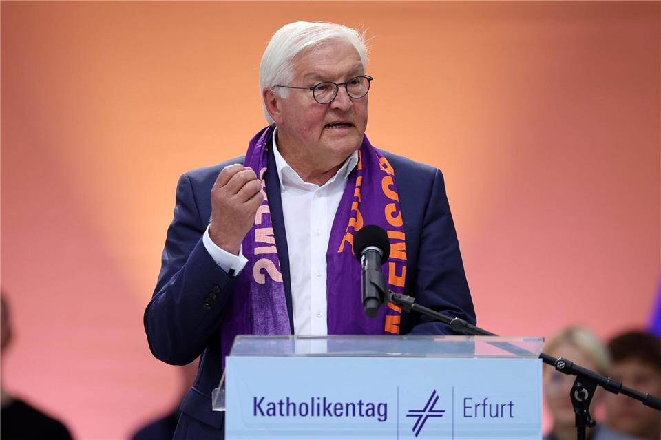 Auch beim Katholikentag vor zwei Jahren in Erfurt war Bundespräsident Steinmeier zu Gast. (Archivbild)Jan Woitas/dpa