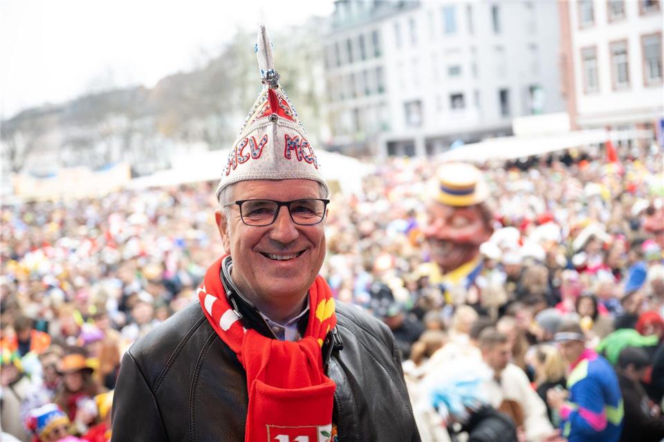 Auch beim „Sommermärchen“ war MCV-Präsident Schönig als Fan unterwegs. (Archivbild)Sebastian Gollnow/dpa