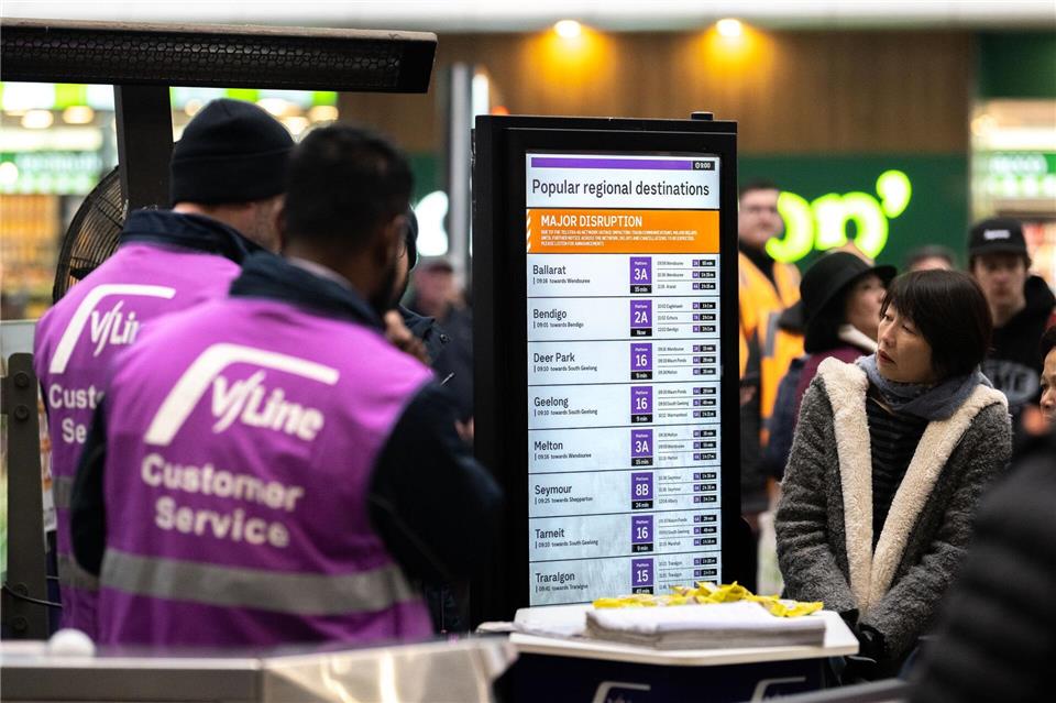 Auch der Bahnverkehr war betroffen.Jay Kogler/AAP/dpa