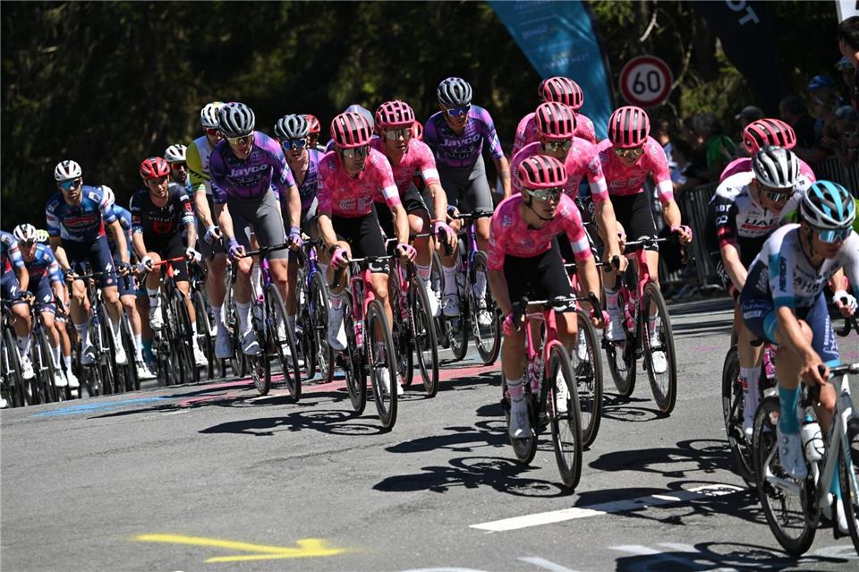 Auch der Feldberg wird in diesem Jahr wieder von den Profis überquert. (Archivbild)Arne Dedert/dpa