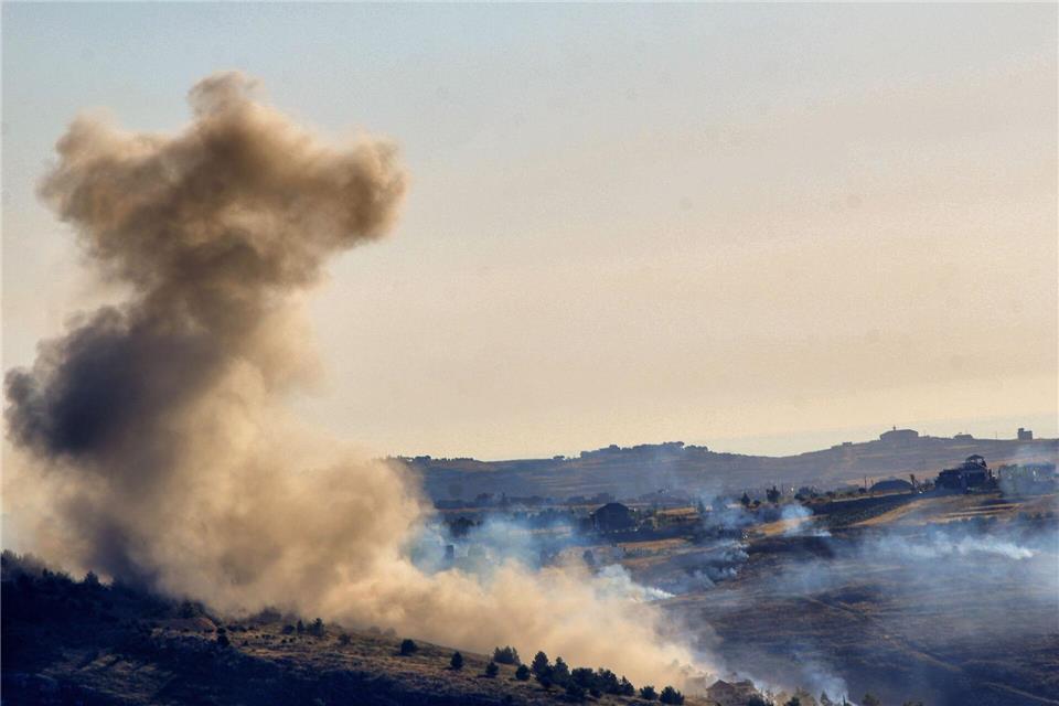 Auch der Konflikt zwischen der Hisbollah im Libanon und Israel geht weiter. (Archivbild)Stringer/dpa