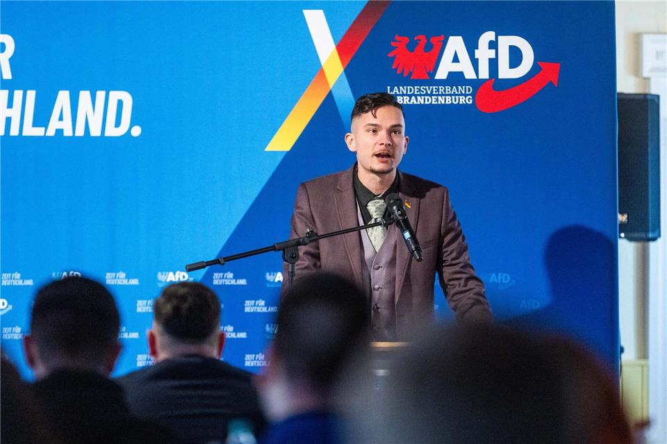 Auch der zweite stellvertretende Vorsitzende der Brandenburger Jugendorganisation, Christopher Tamm, fiel bei der Gründung mit deutlichen Sätzen auf.Christophe Gateau/dpa