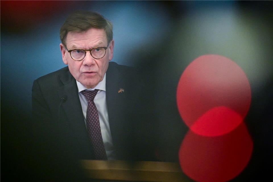 Auch die Bundesregierung greift den KI-Trend um den Pinguin auf. (Archivbild)Sebastian Christoph Gollnow/dpa