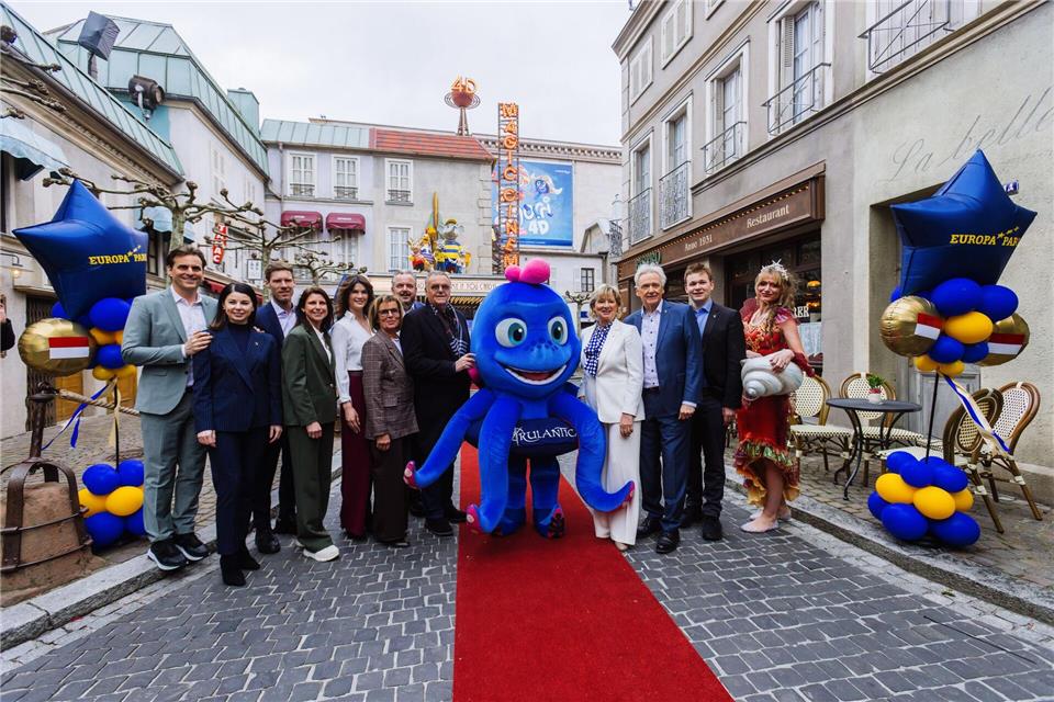 Auch die Familie Mack ist bei der Saisonstart-Konferenz dabei.Philipp von Ditfurth/dpa