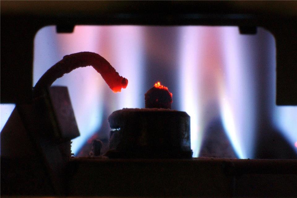 Auch die Gaspreise sinken für viele Kunden. (Symbolbild)Norbert Försterling/dpa