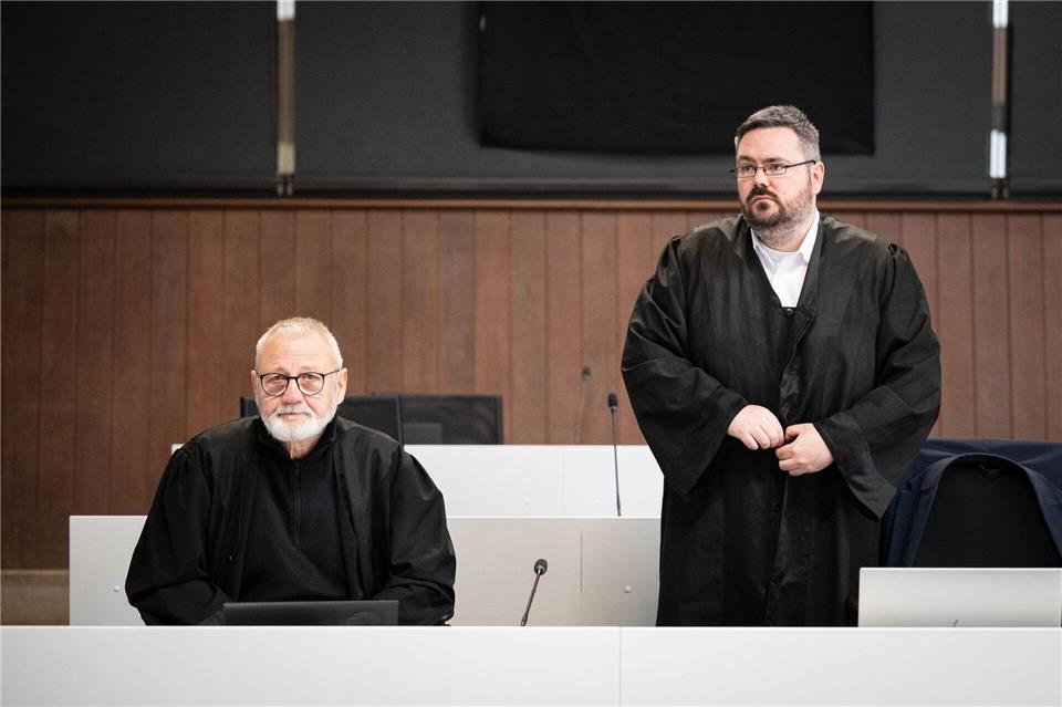 Auch die Nebenklage ist überzeugt von der Schuld der Angeklagten.Sina Schuldt/dpa